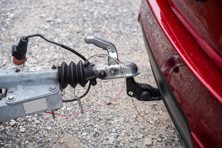 vožnja s prikolico Mazda prikolica vleka vožnja kljuka | Avtor: Anže Petkovšek