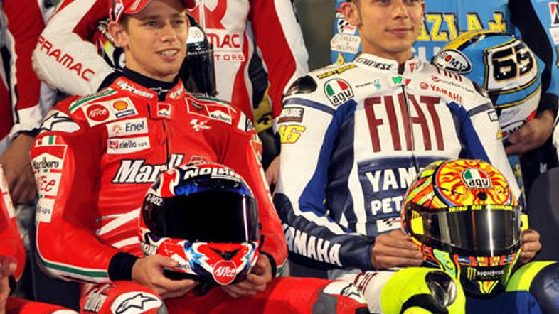 Valentino Rossi (desno) v Caseyju Stonerju vidi glavnega tekmeca v boju za naslo