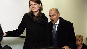 Janez Janša Urška Bačovnik