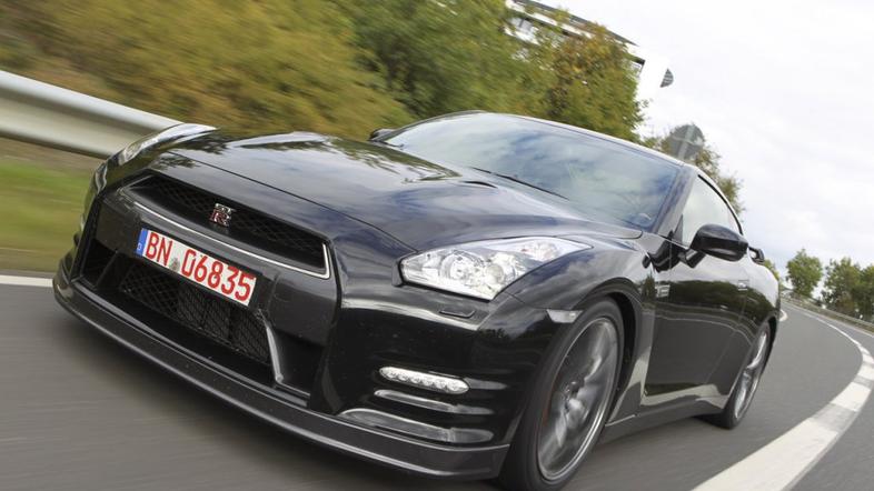 Nissan GT-R