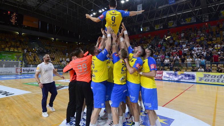 Šport: Celjani prejeli imenitno novico: "Slovenski rokomet si to zasluži" - RK Celje Pivovarna Laško