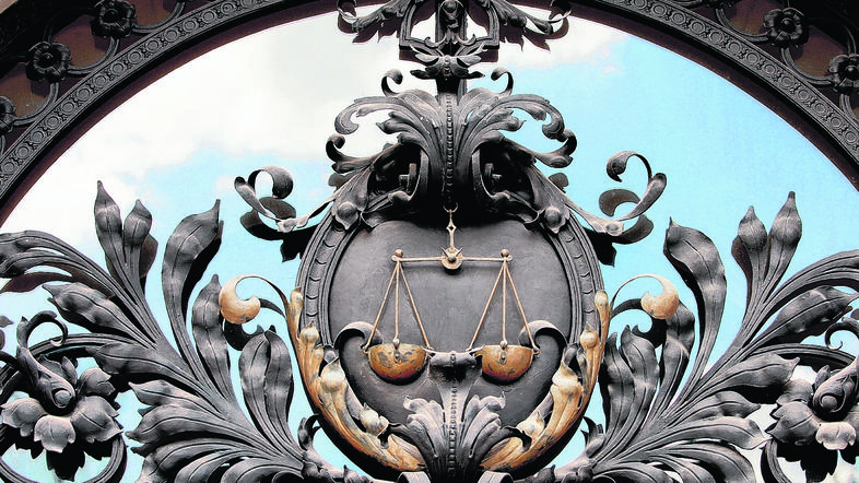 "Sodišča o odobritvi brezplačne pravne pomoči odločajo nekritično," meni Miha Ko