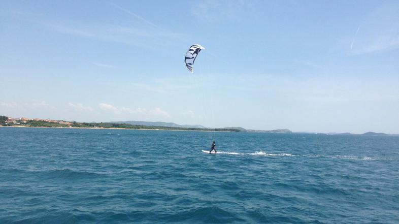 Pot s kajtom čez Jadran.