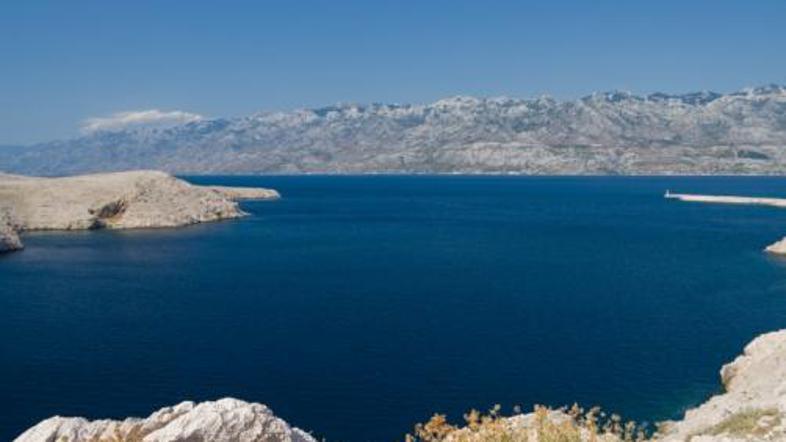 Iz Velike Britanije sporočajo, da svojim državljanom niso odsvetovali potovanja 