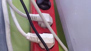 Električna vtičnica, razdelilec