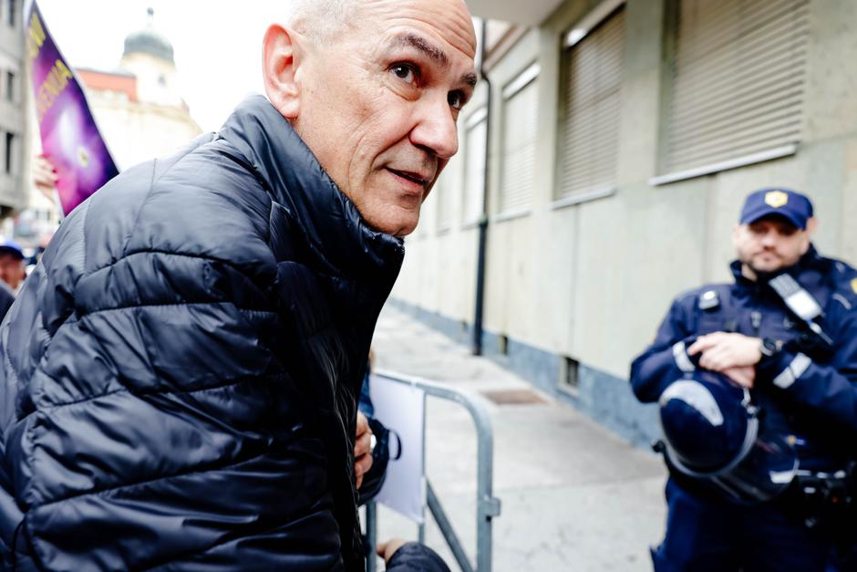 sojenje Janez Janša | Avtor: Saša Despot