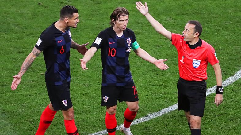 modrić cuneyt cakir