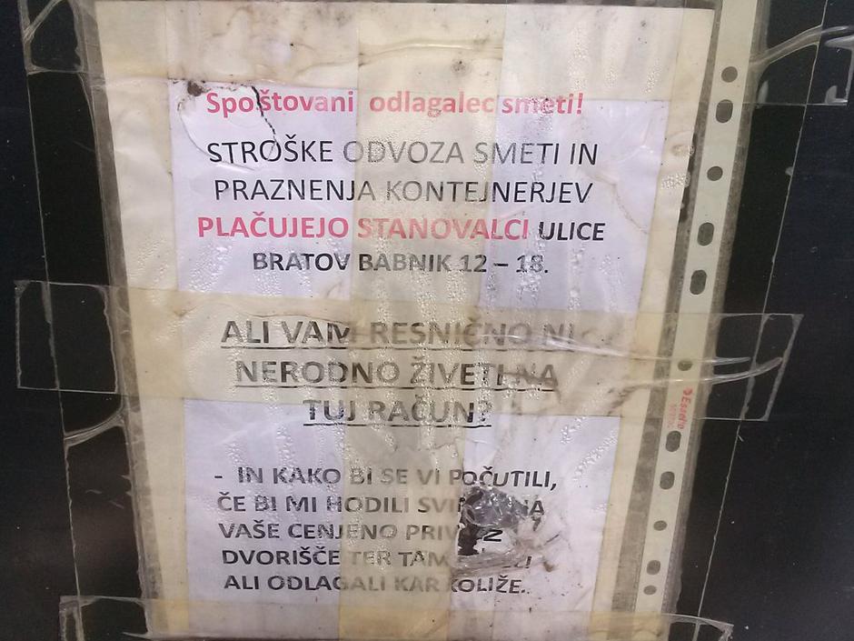 Obvestilo mimoidočim | Avtor: Žurnal24