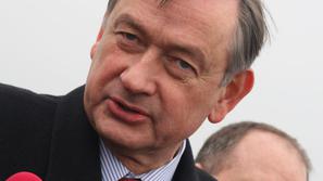 Predsednik države Danilo Türk je danes v Parizu ocenil, da je pokojninska reform