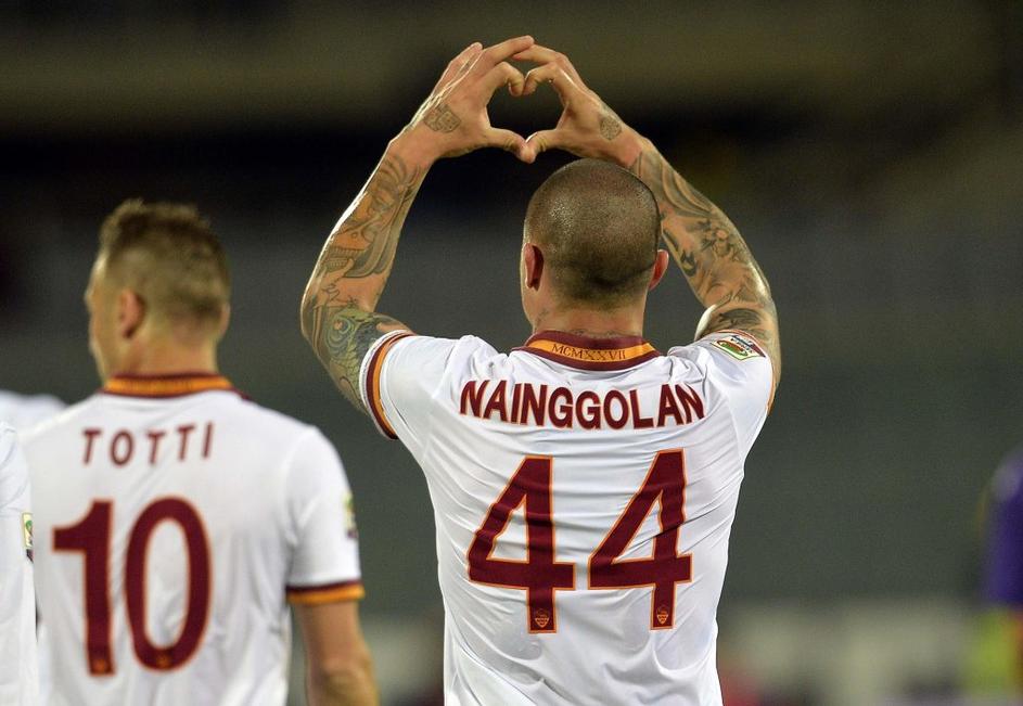 Nainggolan Totti Fiorentina Roma Serie A