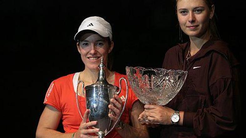 Justine Henin je osvojila še zadnjo veliko lovoriko v letošnji sezoni.