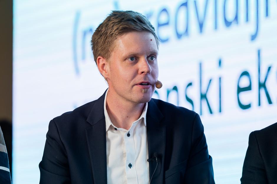 Uroš Metličar, direktor službe za premoženjske škode Zavarovalnice Triglav, dogodek zavarovalnice Triglav o vremenskih ekstremih | Avtor: Zavarovalnica Triglav