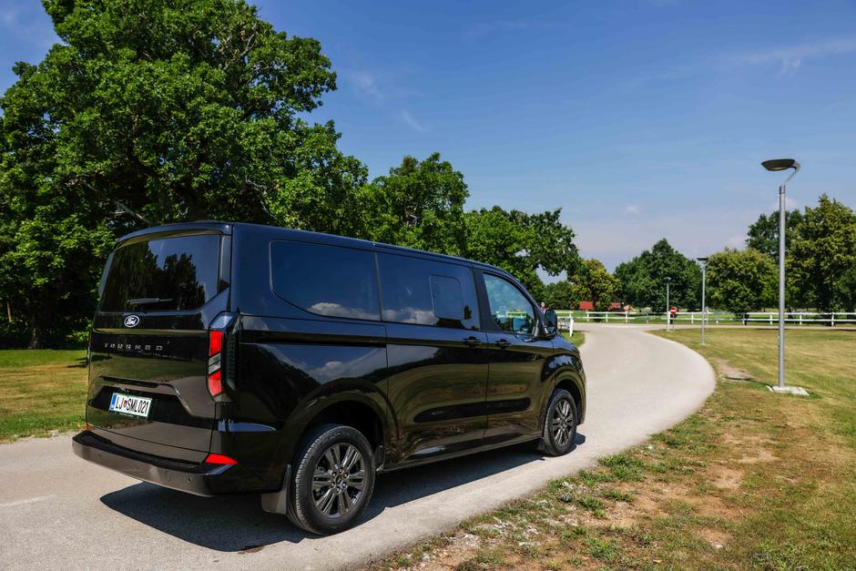 Ford Tourneo Custom | Avtor: 