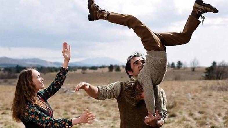 Režiser in scenarist Janez Burger pravi, da Circus Fantasticus obravnava vprašan