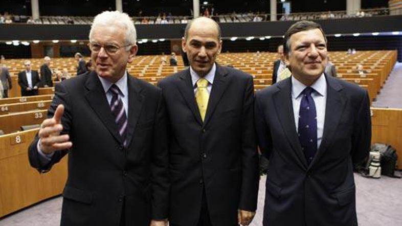 Pöttering (levo)je slovensko predsedovanje označil za enega najprijaznejših, Bar