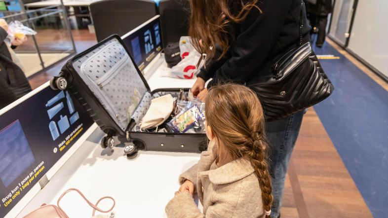 letališče carina prtljaga