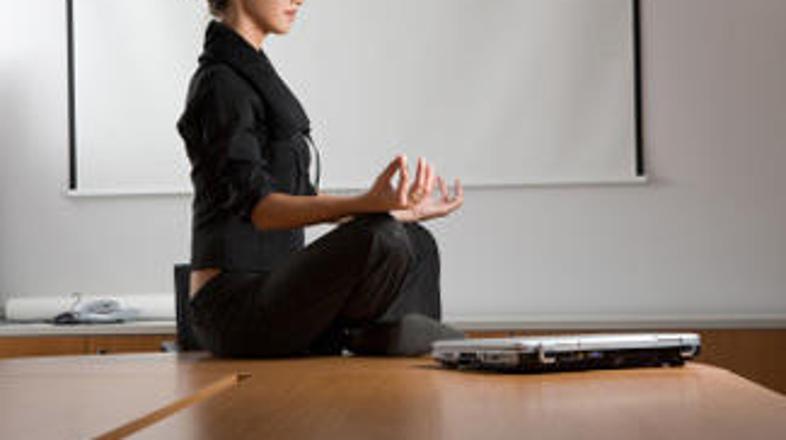 Poskrbite, da bo pisarna prezračena, medtem pa si vzemite odmor.