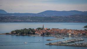 Izola