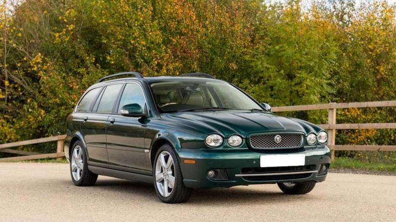 jaguar X-type kraljica Elizabeta II.