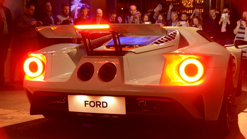 Ford GT