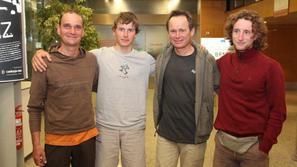 Lorenčič, Lindič, Prezelj in Blagus (z leve proti desni) po pristanku na brniške