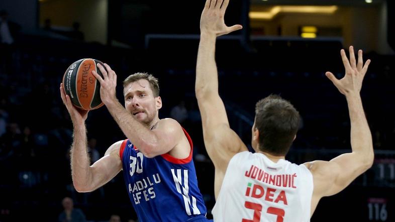 Zoran Dragić Anadolu Efes Crvena zvezda