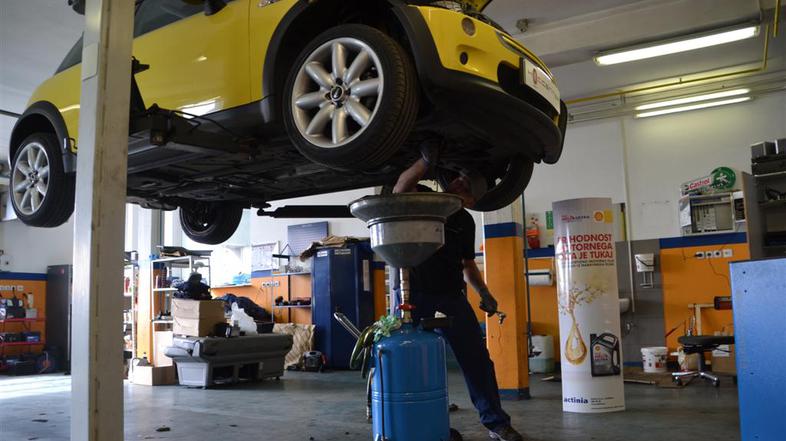 Menjava motornega olja