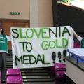 V Varšavi je slovenske košarkarje vzpodbujalo prek 2000 navijačev.