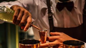 Koktajl, barman, pijača, zabava, bar