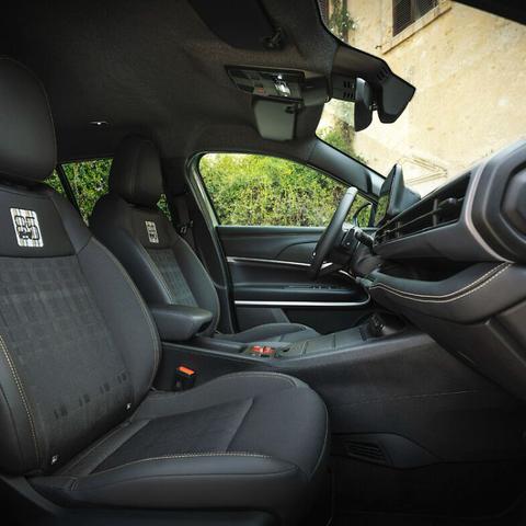 Prenovljeni jeep avanger
