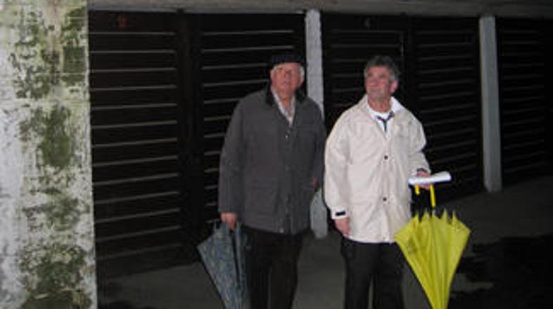 Nalivi močijo tako prostore v spodnjih etažah kot inštalacijo.