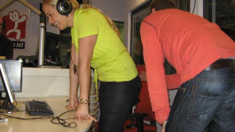 Naslednjič jo bo še bolj bolelo.