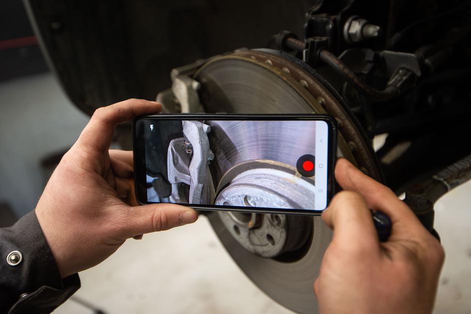 servis Emil Frey | Avtor: Anže Petkovšek