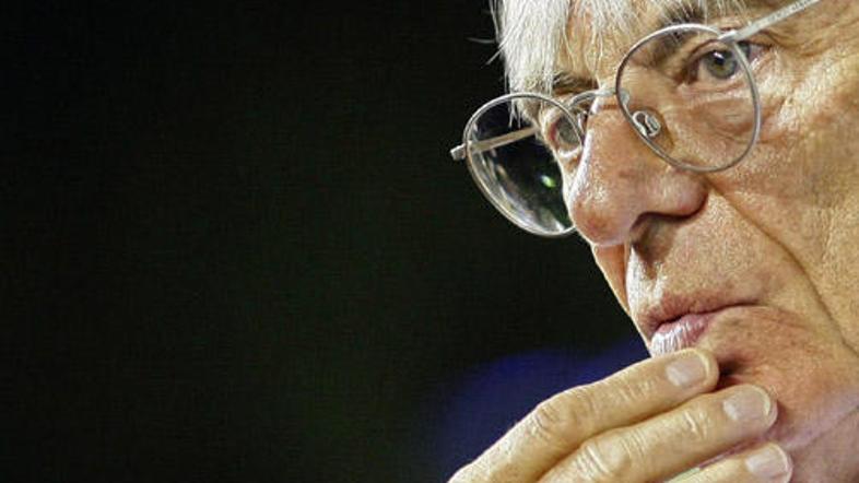 Bernie Ecclestone je kariero začel kot prodajalec rabljenih avtomobilov. Po uspe