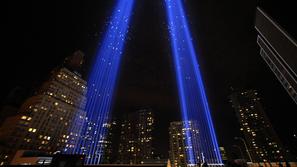 Svetlobo so morali minuli teden petkrat ugasiti, da so ptice lahko nadaljevale p