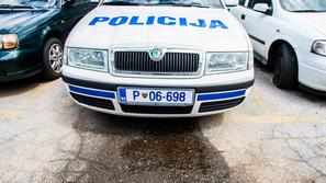 policija prodaja avtomobile