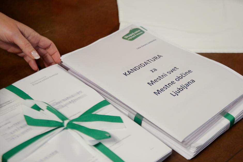 vložitev kandidature za župana | Avtor: Saša Despot