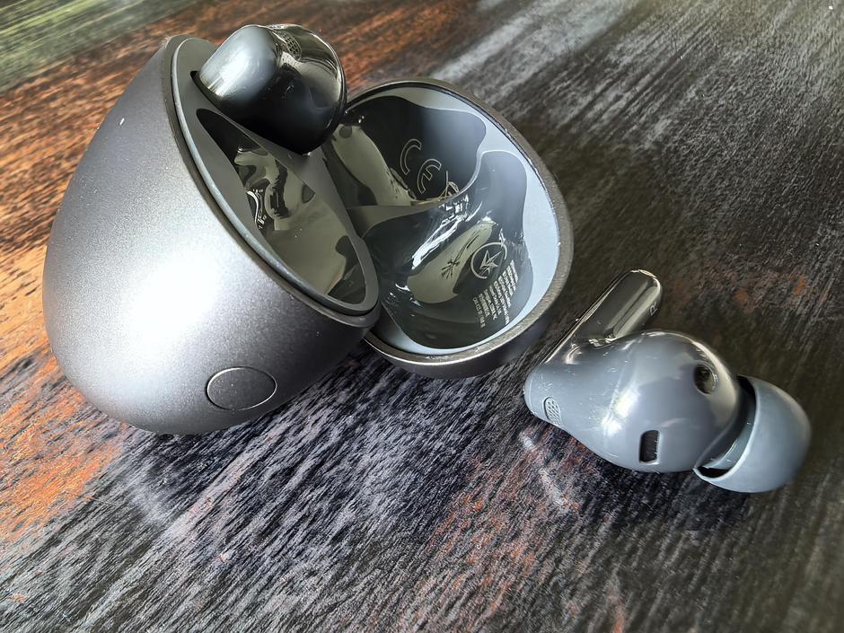 slušalke Huawei FreeBuds 7i | Avtor: D. J.