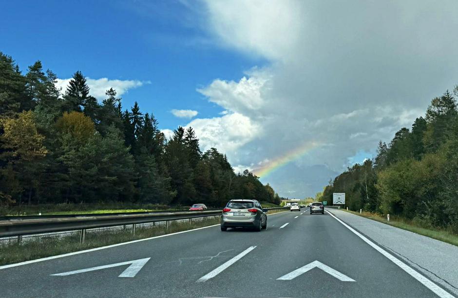 Avtocesta, vožnja po avtocesti, vinjeta | Avtor: Andrej Leban