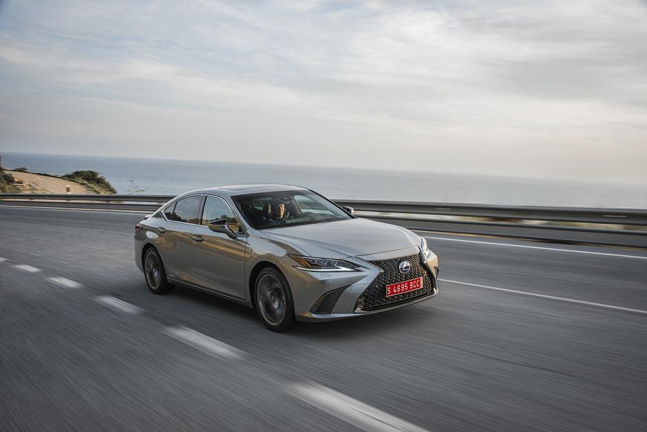 Lexus ES 300h | Avtor: Lexus