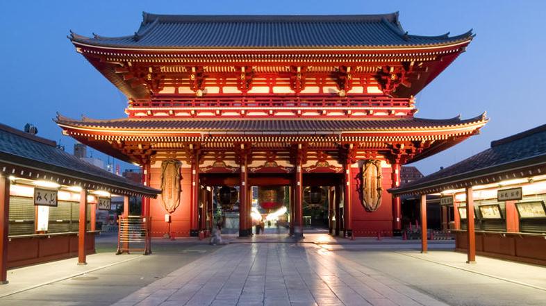 Tokio še skriva kotičke, kjer diši po davnih stoletjih, njegove restavracije z M