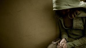 Odrasli ne morejo po eni strani podpirati nasilje, po drugi pa pričakovati mirol