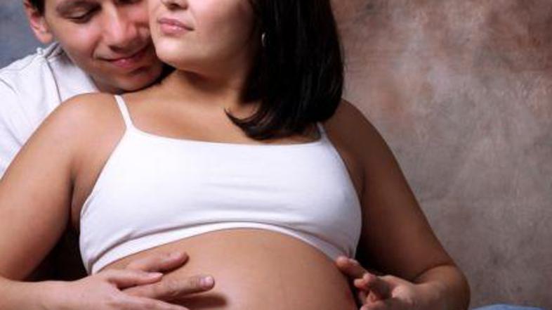 Ni vprašanje, roditi doma ali ne! Gre za vprašanje ureditve področja, izpostavlj