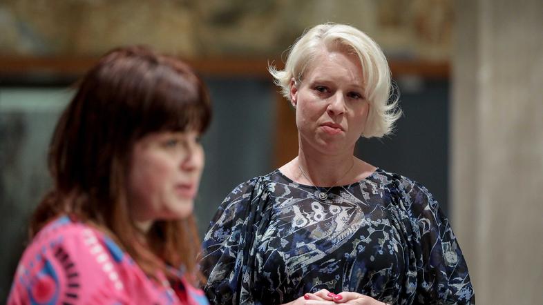 Urška Klakočar Zupančič; Nika Kovač