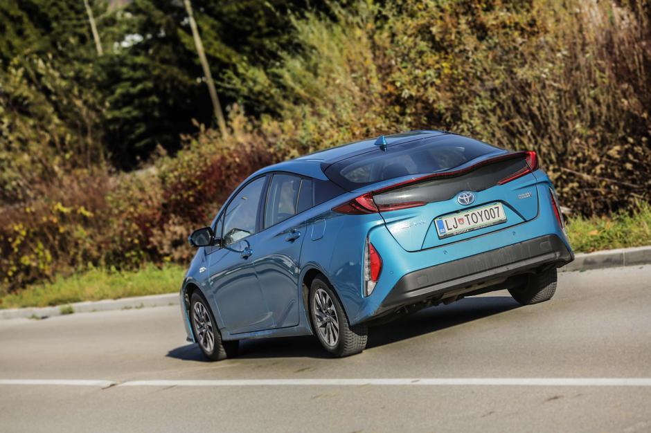 Toyota prius plug-.in hybrid | Avtor: Saša Despot