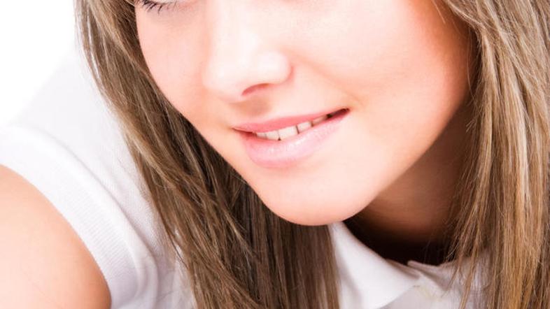 Za zdravo kožo sta pomembni zunanja in notranja nega. (Foto: Shutterstock)