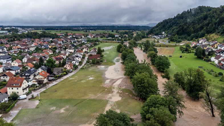 neurje nevihta poplave Škofja Loka