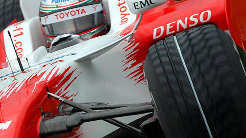 Jarno Trulli (Toyota) je na dosedanjih trinajstih dirkah sezone 2008 zbral 26 to