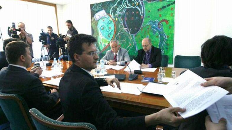 cvikl seja oklepniki BOBO