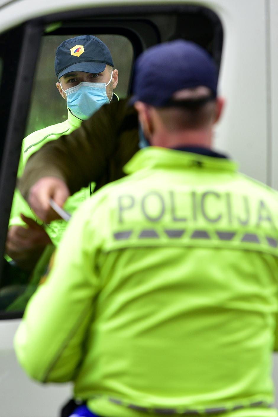 Covid-19, Slovenija, policija, nadzor, občine | Avtor: epa